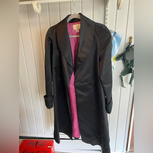 Vintage style black satin coat - Picture 1 of 4